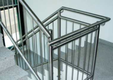 Mẫu Sắt Mỹ Thuật Kiến Thành